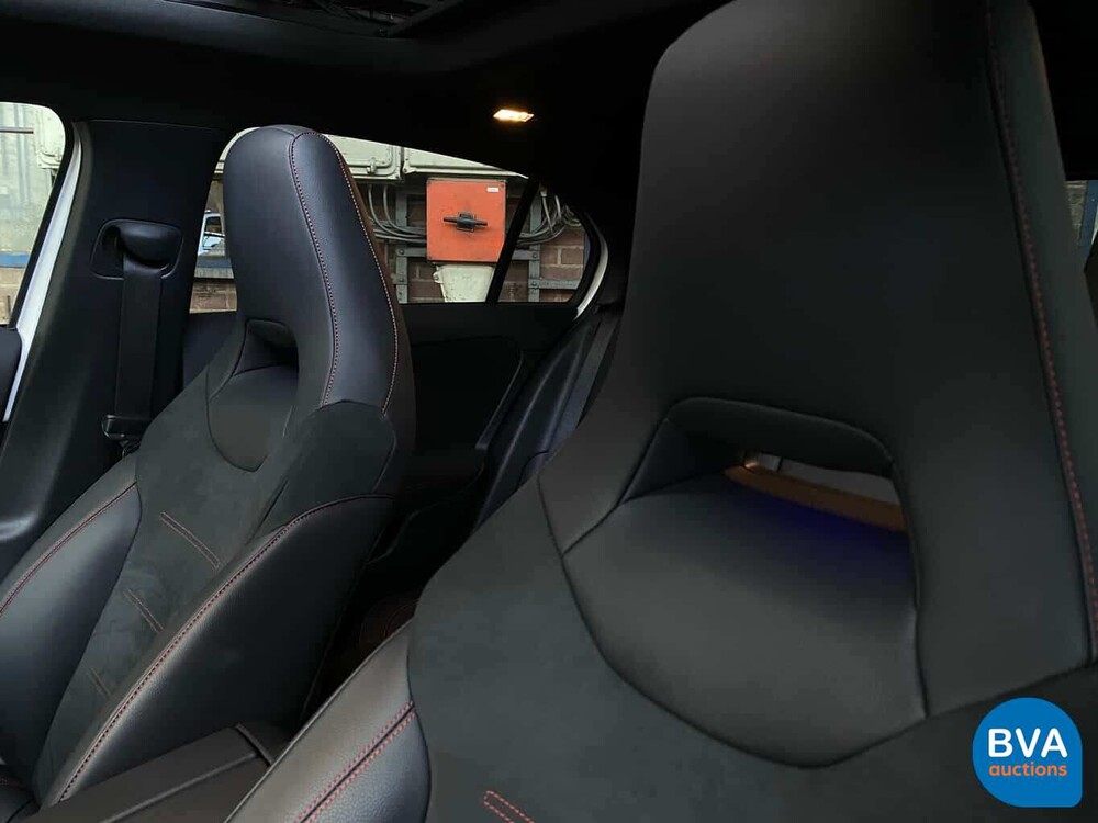 Mercedes-Benz A220 AMG 190pk A-Klasse 2019 -GARANTIE-, J-558-LP