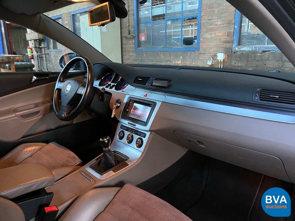 Volkswagen Passat Variant 2.0 FSI Highline 150pk 2006 -Origineel NL-, 79-SL-ZP