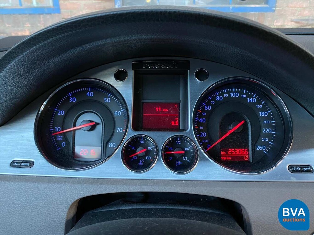 Volkswagen Passat Variant 2.0 FSI Highline 150pk 2006 -Origineel NL-, 79-SL-ZP