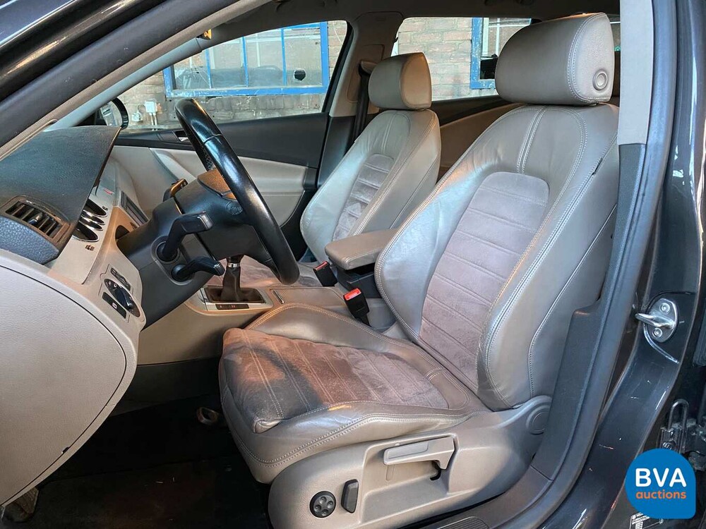 Volkswagen Passat Variant 2.0 FSI Highline 150pk 2006 -Origineel NL-, 79-SL-ZP