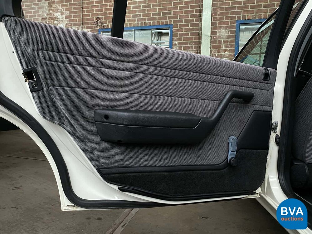 Peugeot 605 SR 3.0 V6 1992, 7-ZPP-79