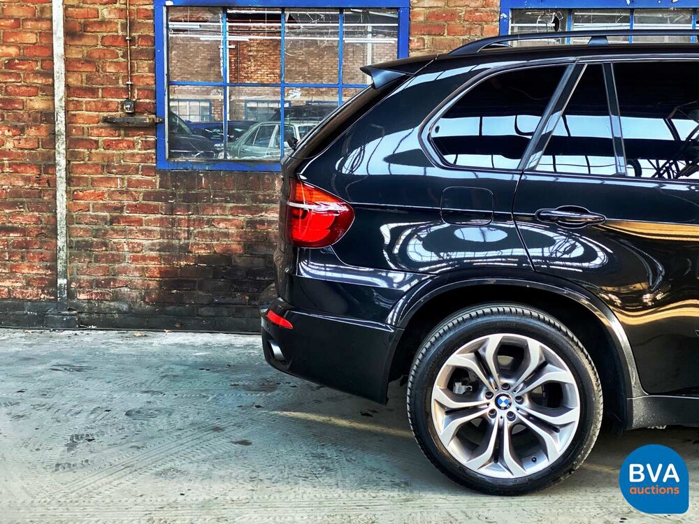 BMW X5 40d xDrive M-Sport 306pk 2010, 8-XXT-10