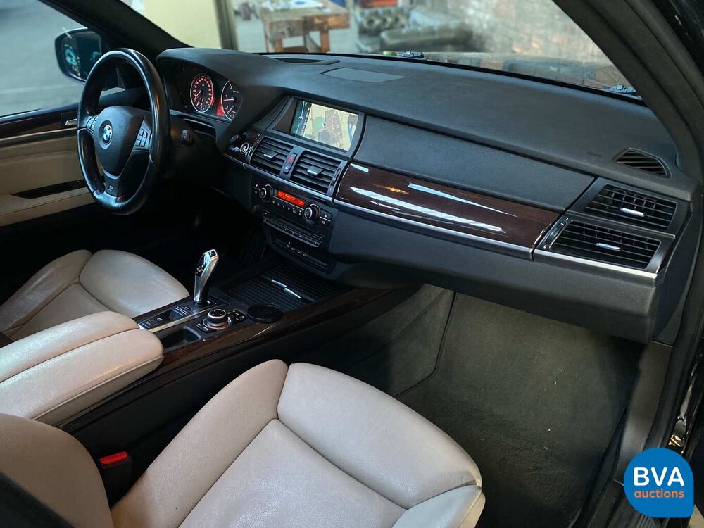 BMW X5 40d xDrive M-Sport 306pk 2010, 8-XXT-10