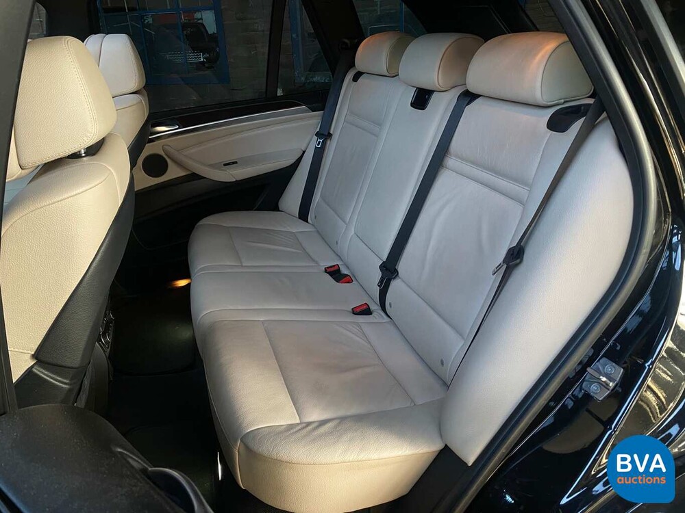 BMW X5 40d xDrive M-Sport 306pk 2010, 8-XXT-10