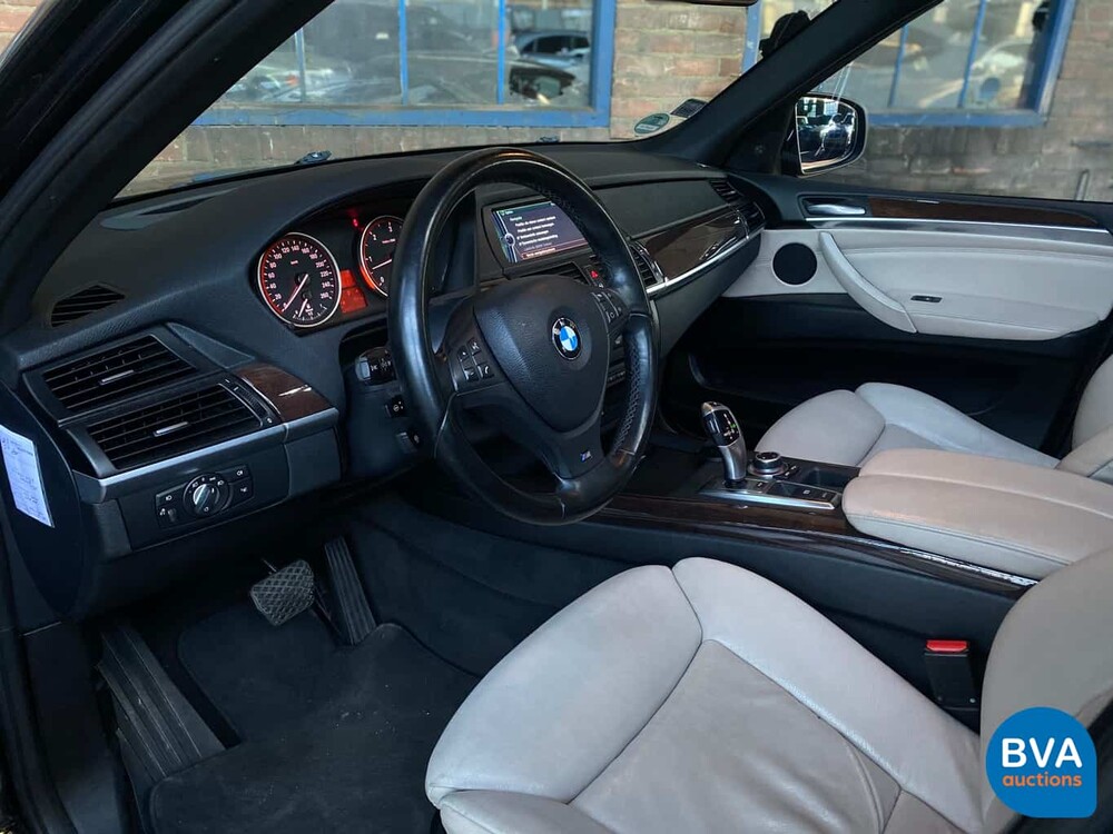 BMW X5 40d xDrive M-Sport 306pk 2010, 8-XXT-10