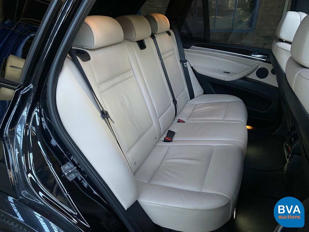 BMW X5 40d xDrive M-Sport 306pk 2010, 8-XXT-10