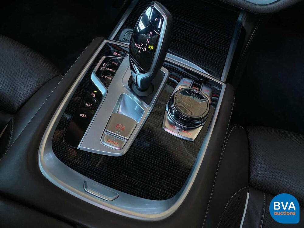 BMW 740d xDrive M-Sport High Executive 320pk 7-Serie 2017, SH-847-X