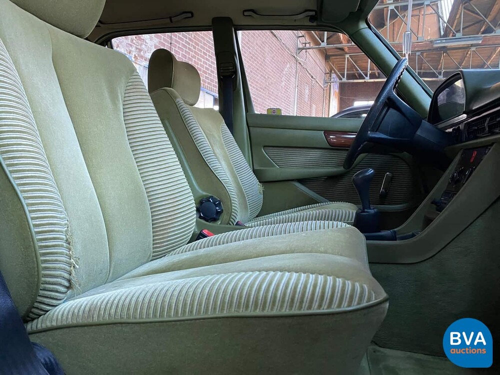 Mercedes-Benz 280SE S-Klasse 1980, 72-ZDV-2