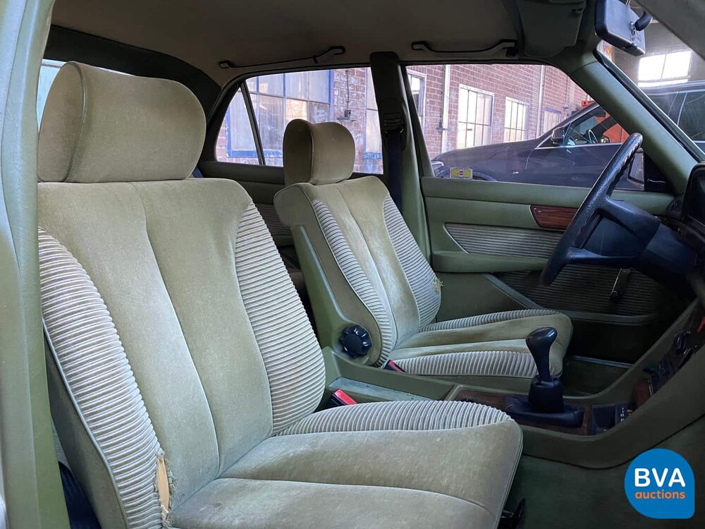 Mercedes-Benz 280SE S-Klasse 1980, 72-ZDV-2