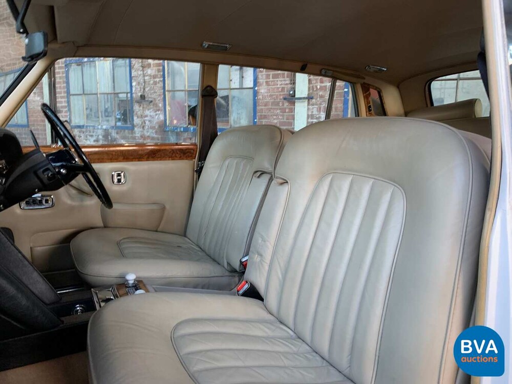 Rolls-Royce Silver Shadow LWB 6.7 V8 1974