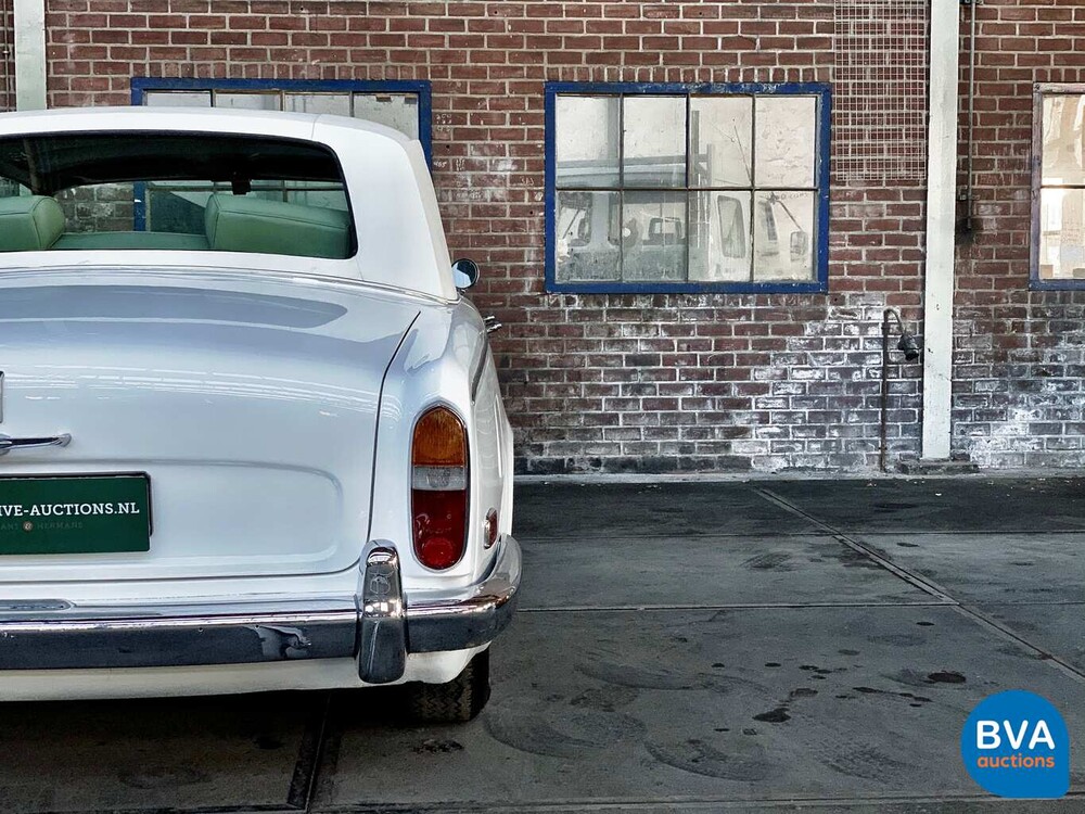 Rolls-Royce Silver Shadow LWB 6.7 V8 1974