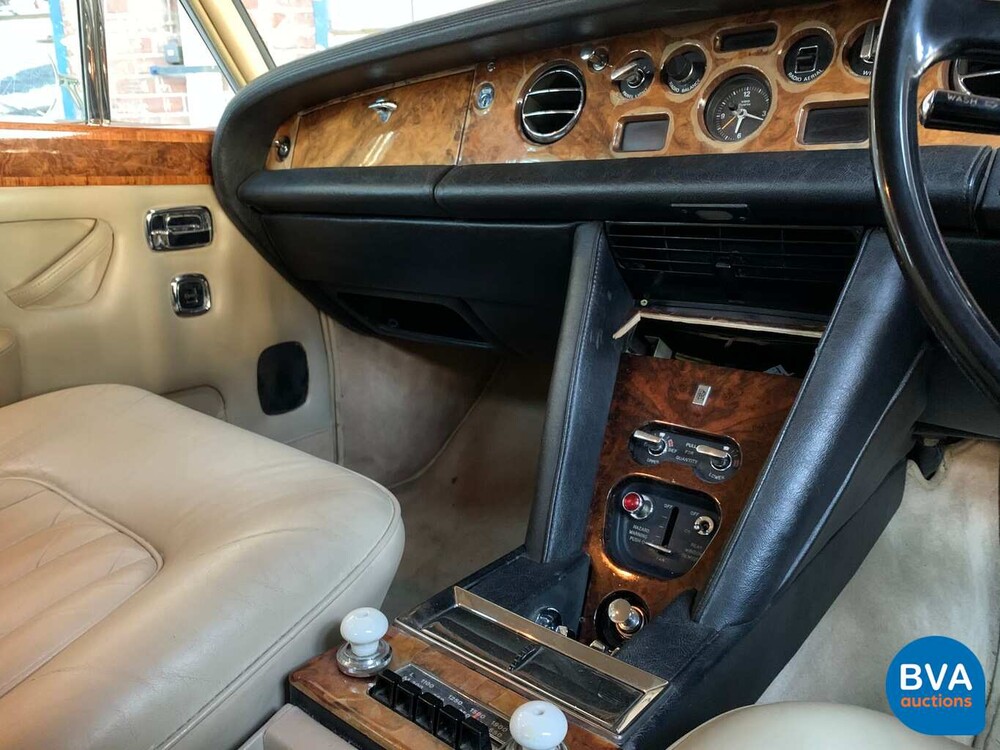 Rolls-Royce Silver Shadow LWB 6.7 V8 1974
