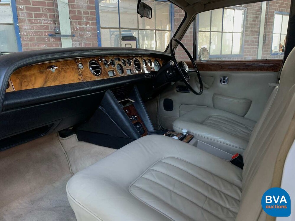 Rolls-Royce Silver Shadow LWB 6.7 V8 1974