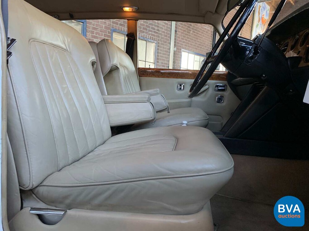 Rolls-Royce Silver Shadow LWB 6.7 V8 1974