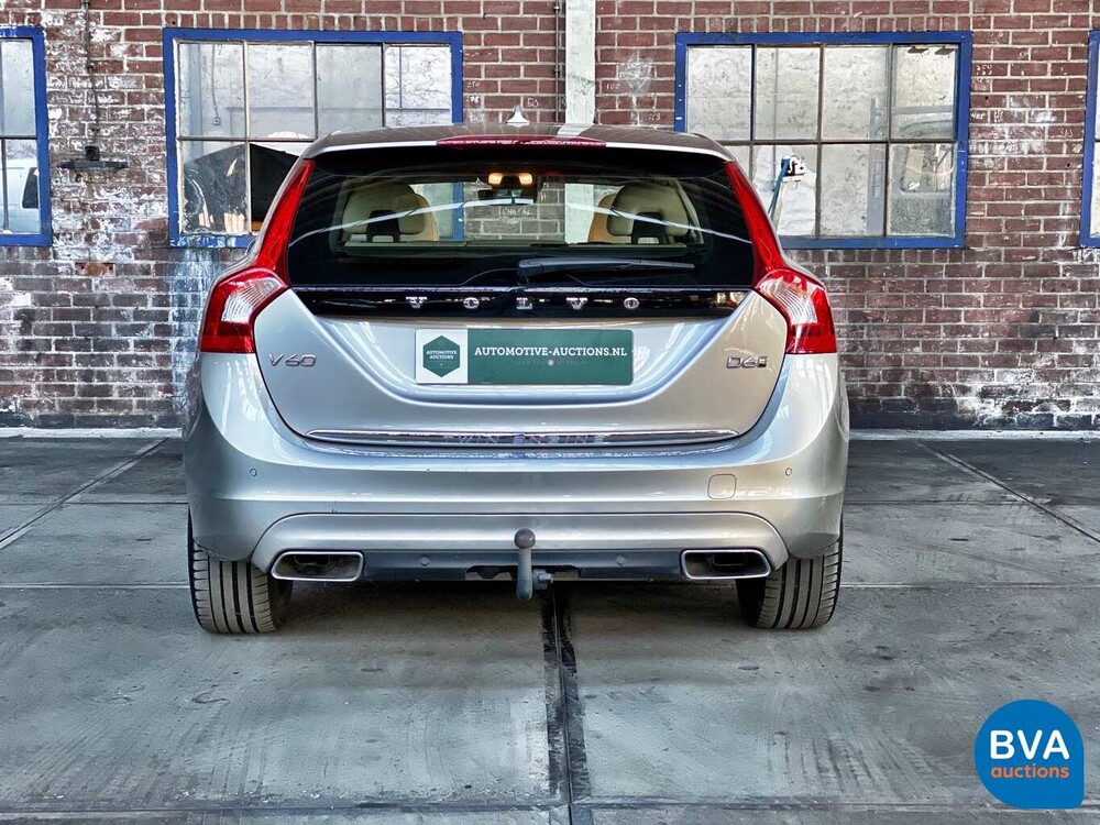 Volvo V60 2.4 D6 Twin Engine Summum 285pk 2015 -Org. NL-, HS-700-B