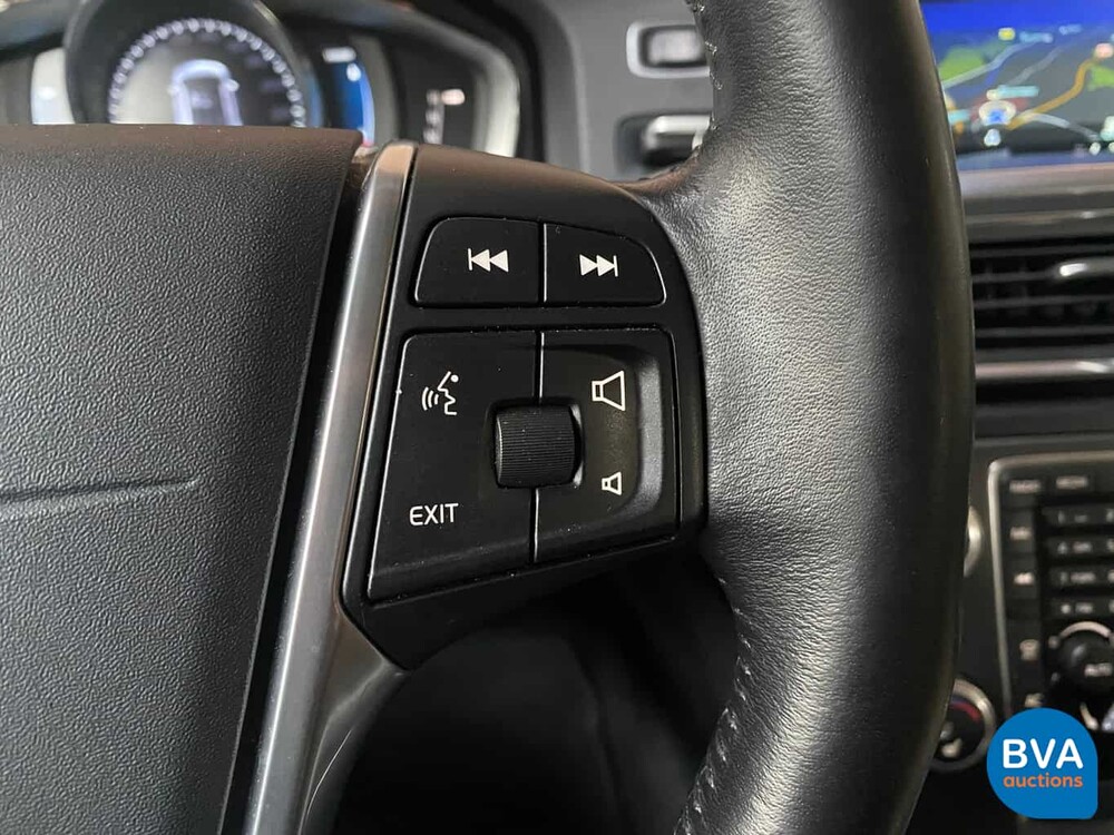 Volvo V60 2.4 D6 Twin Engine Summum 285pk 2015 -Org. NL-, HS-700-B