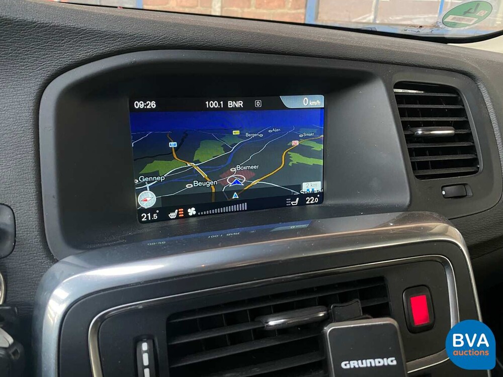 Volvo V60 2.4 D6 Twin Engine Summum 285pk 2015 -Org. NL-, HS-700-B