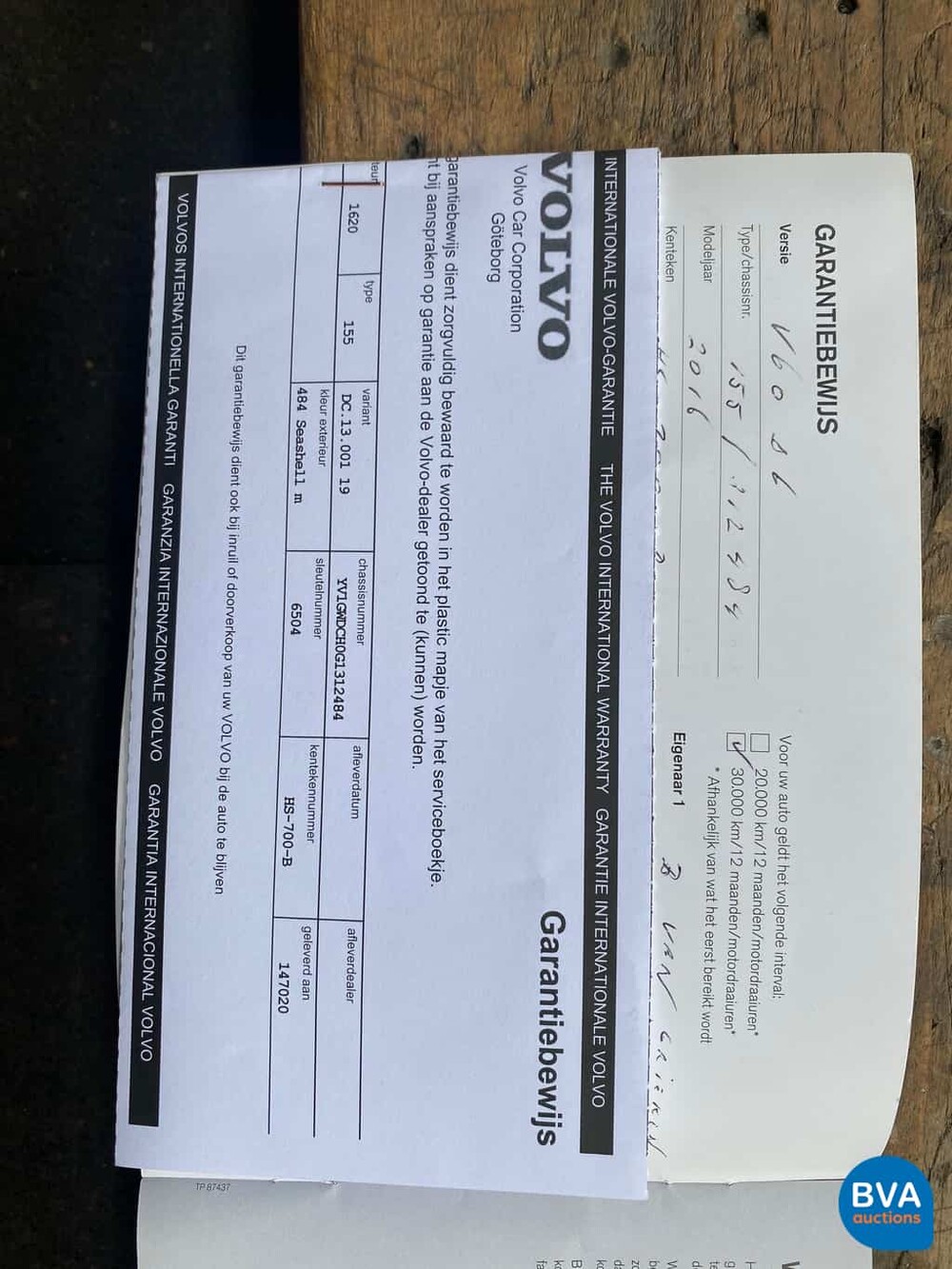 Volvo V60 2.4 D6 Twin Engine Summum 285pk 2015 -Org. NL-, HS-700-B