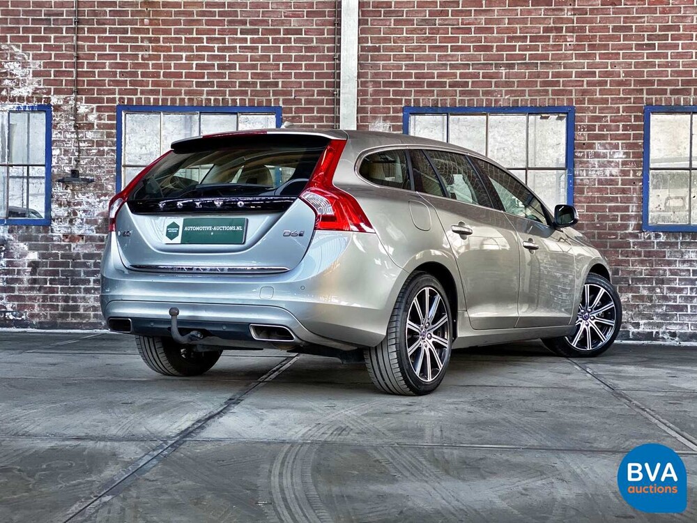 Volvo V60 2.4 D6 Twin Engine Summum 285pk 2015 -Org. NL-, HS-700-B