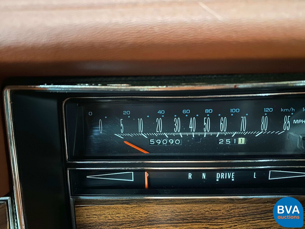 Cadillac Eldorado Coupe 6.9 V8 1977, 63-YD-33