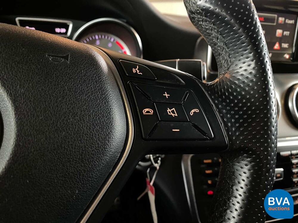 Mercedes-Benz CLA200 Prestige 156hp CLA-Class 2013 -Org. NL-, 4-KLG-36.