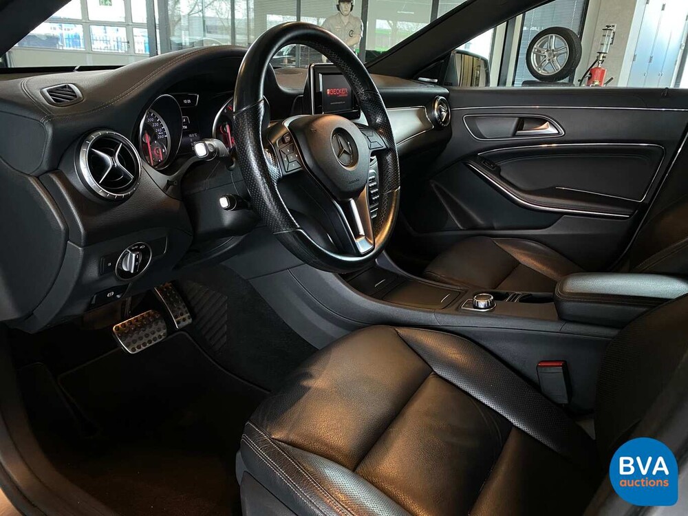 Mercedes-Benz CLA200 Prestige 156hp CLA-Class 2013 -Org. NL-, 4-KLG-36.
