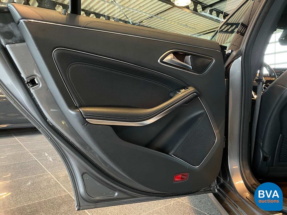 Mercedes-Benz CLA200 Prestige 156hp CLA-Class 2013 -Org. NL-, 4-KLG-36.