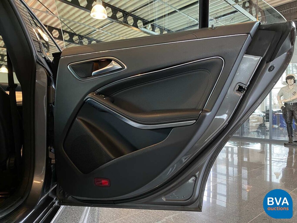 Mercedes-Benz CLA200 Prestige 156hp CLA-Class 2013 -Org. NL-, 4-KLG-36.