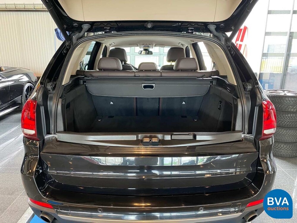 BMW X5 xDrive 25d 218pk 2014, SR-290-H