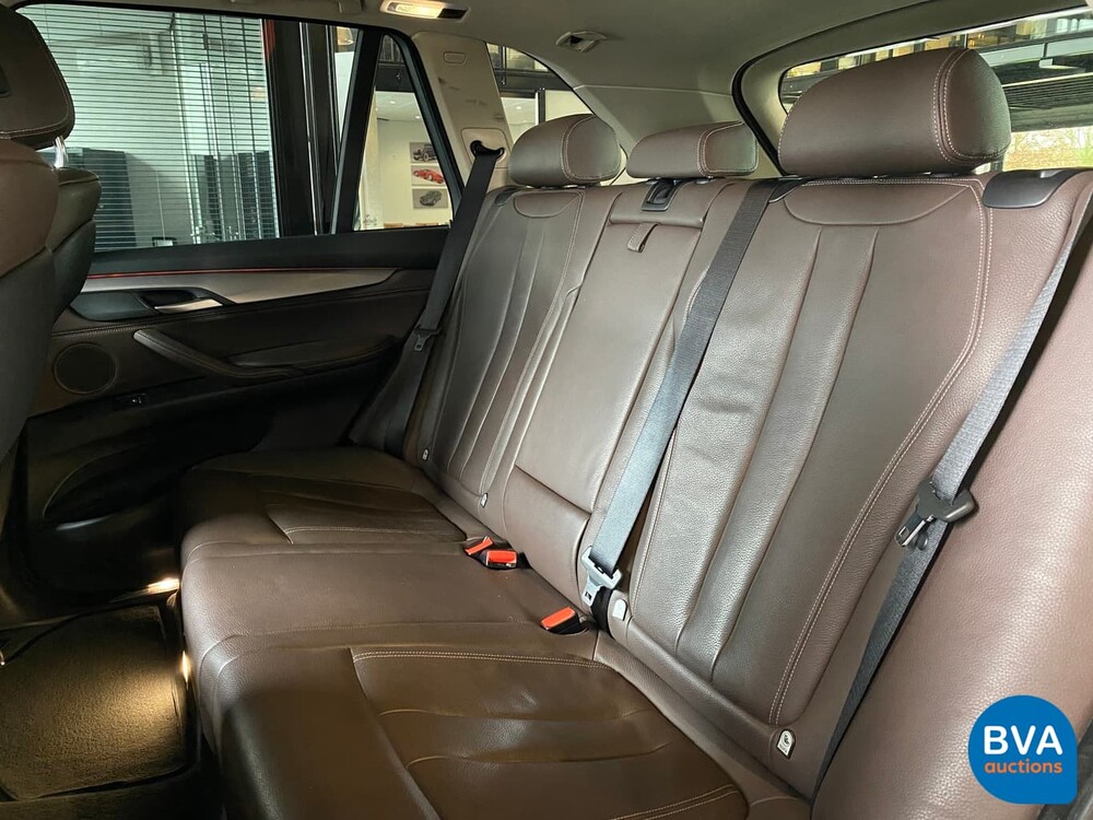 BMW X5 xDrive 25d 218pk 2014, SR-290-H