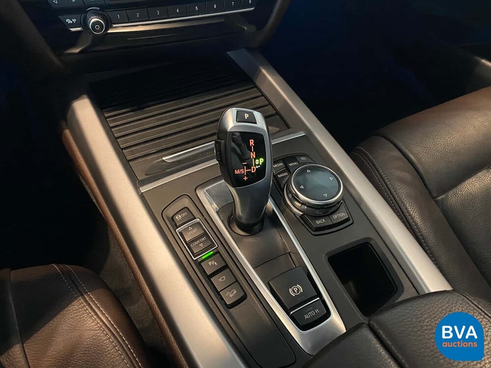 BMW X5 xDrive 25d 218pk 2014, SR-290-H