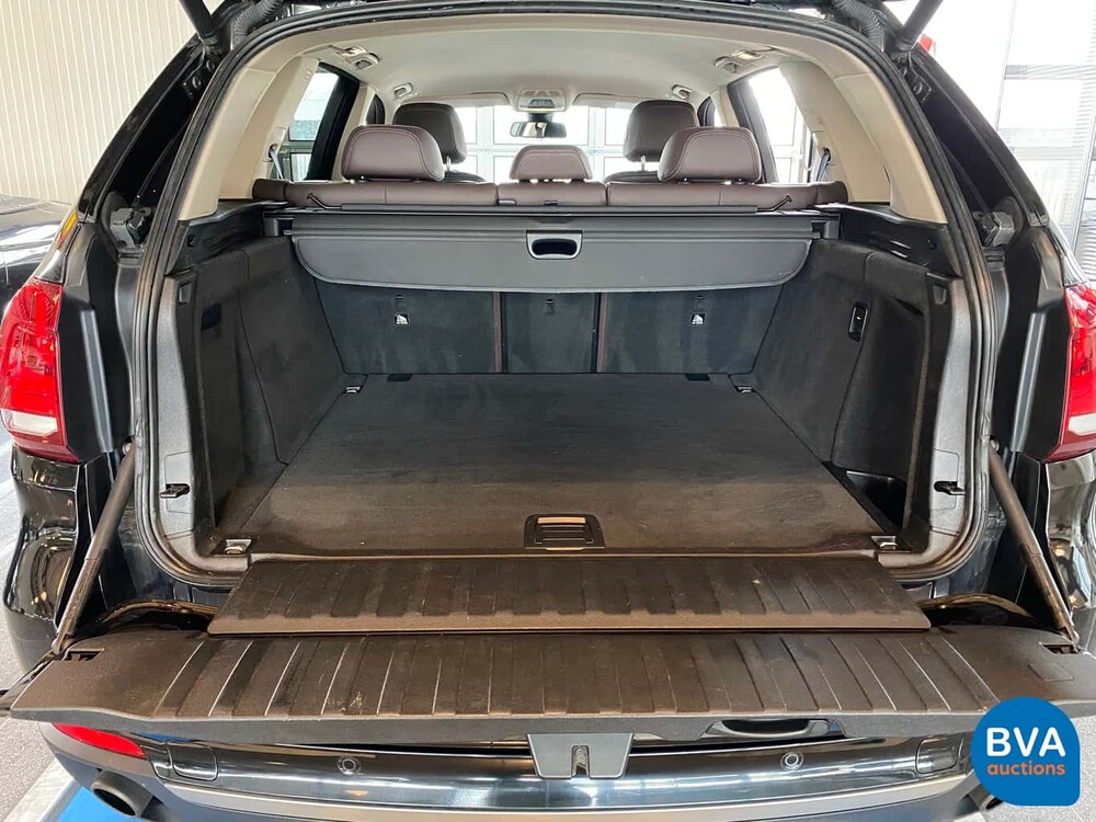 BMW X5 xDrive 25d 218pk 2014, SR-290-H