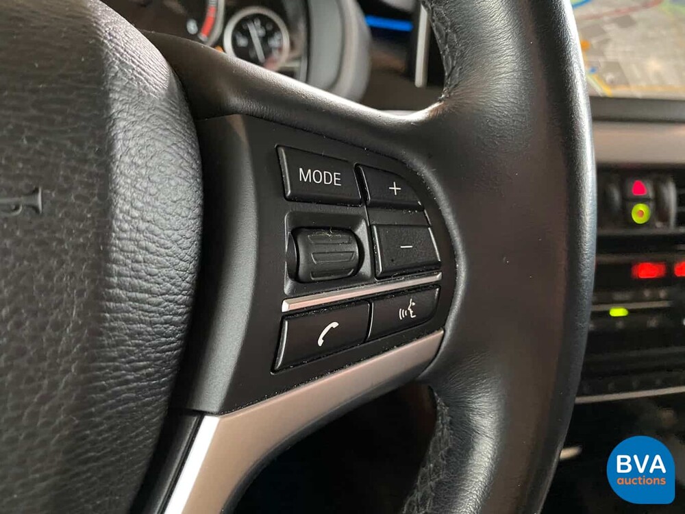 BMW X5 xDrive 25d 218pk 2014, SR-290-H