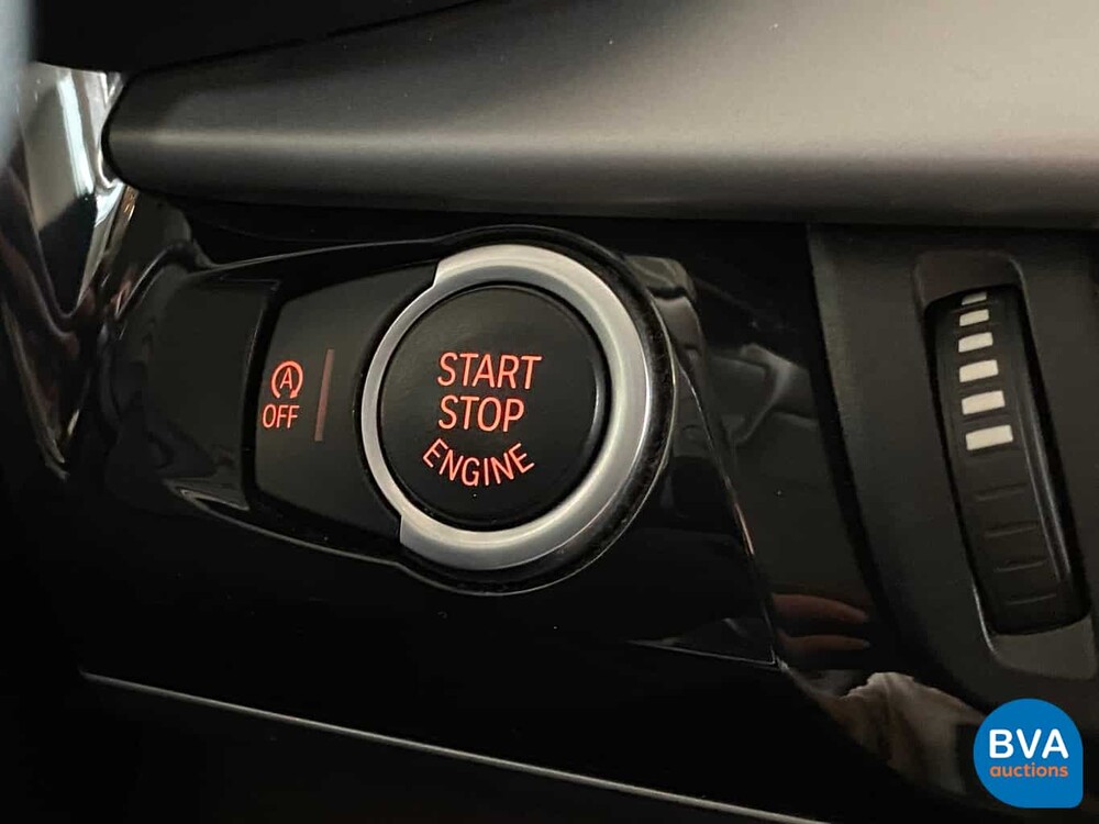 BMW X5 xDrive 25d 218pk 2014, SR-290-H