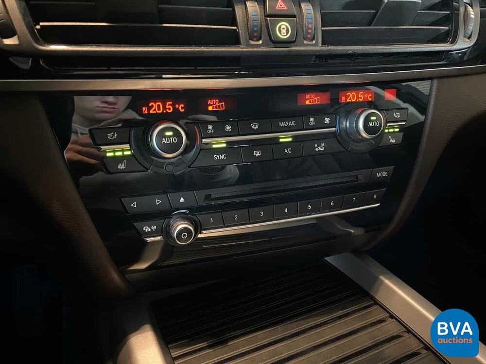 BMW X5 xDrive 25d 218pk 2014, SR-290-H