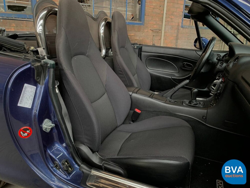 Mazda MX-5 Cabriolet 1.6i Exklusive 110 PS 2003 -Org. NL-, 17-LL-GK.