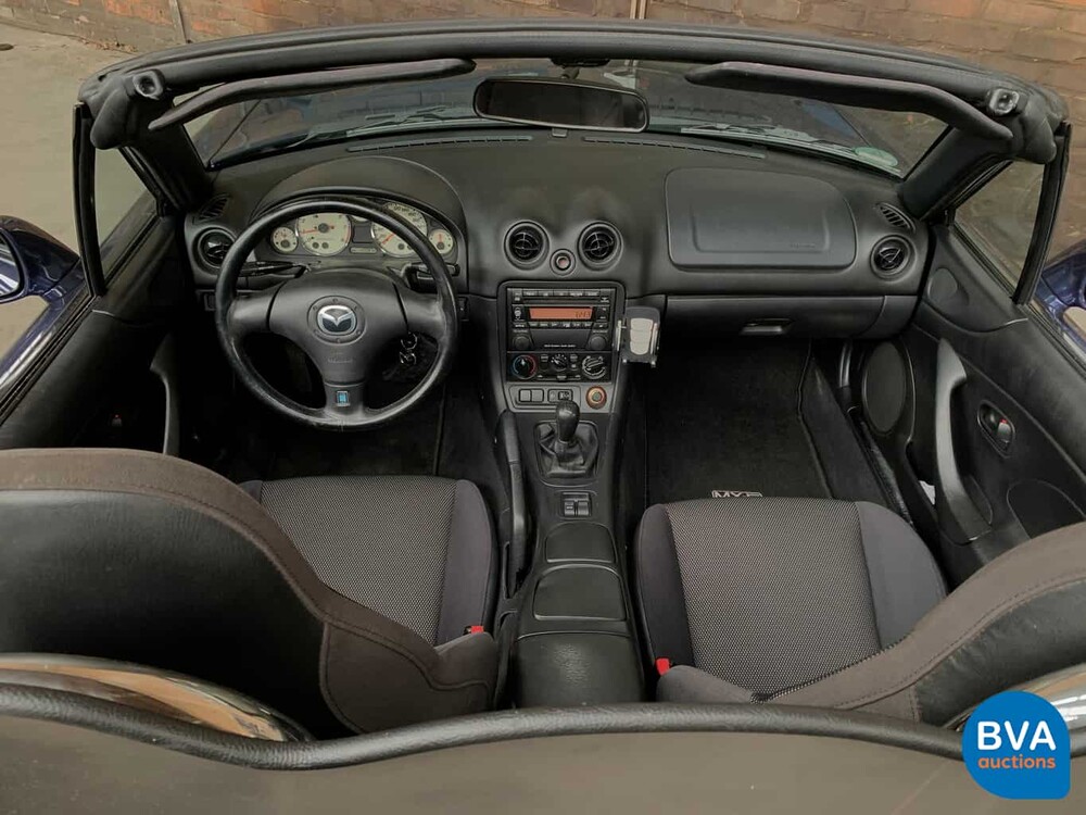 Mazda MX-5 Cabriolet 1.6i Exklusive 110 PS 2003 -Org. NL-, 17-LL-GK.