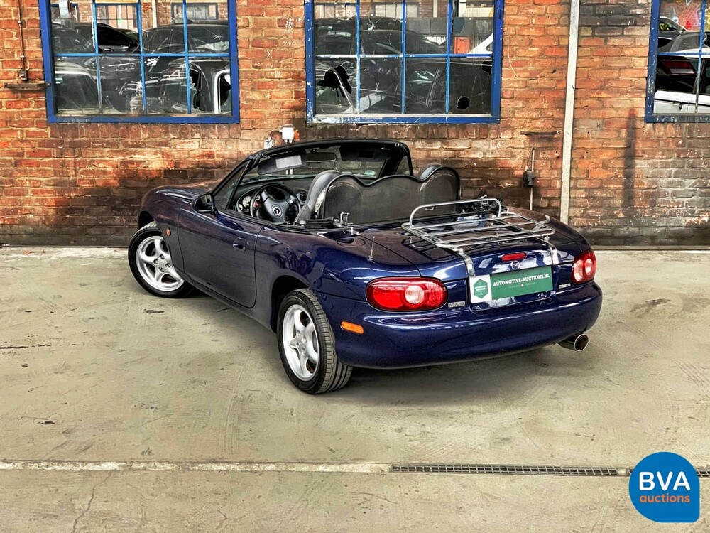 Mazda MX-5 Cabriolet 1.6i Exklusive 110 PS 2003 -Org. NL-, 17-LL-GK.