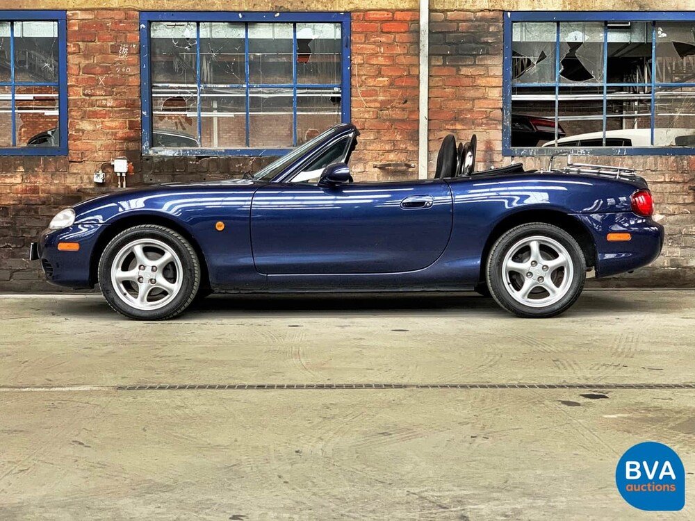 Mazda MX-5 Cabriolet 1.6i Exklusive 110 PS 2003 -Org. NL-, 17-LL-GK.