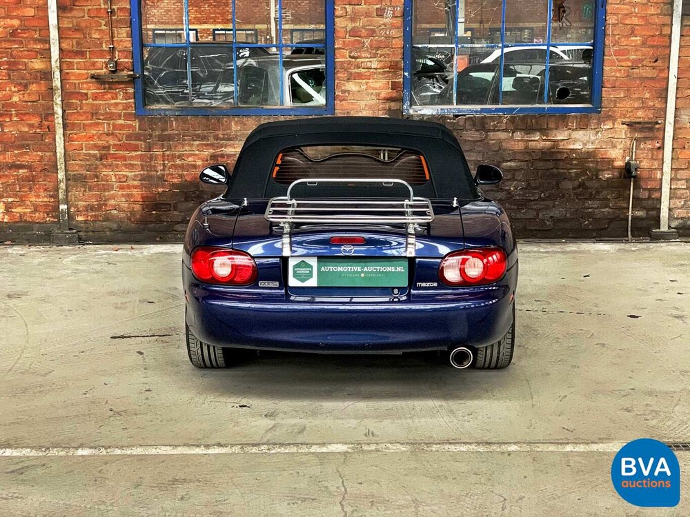 Mazda MX-5 Cabriolet 1.6i Exklusive 110 PS 2003 -Org. NL-, 17-LL-GK.