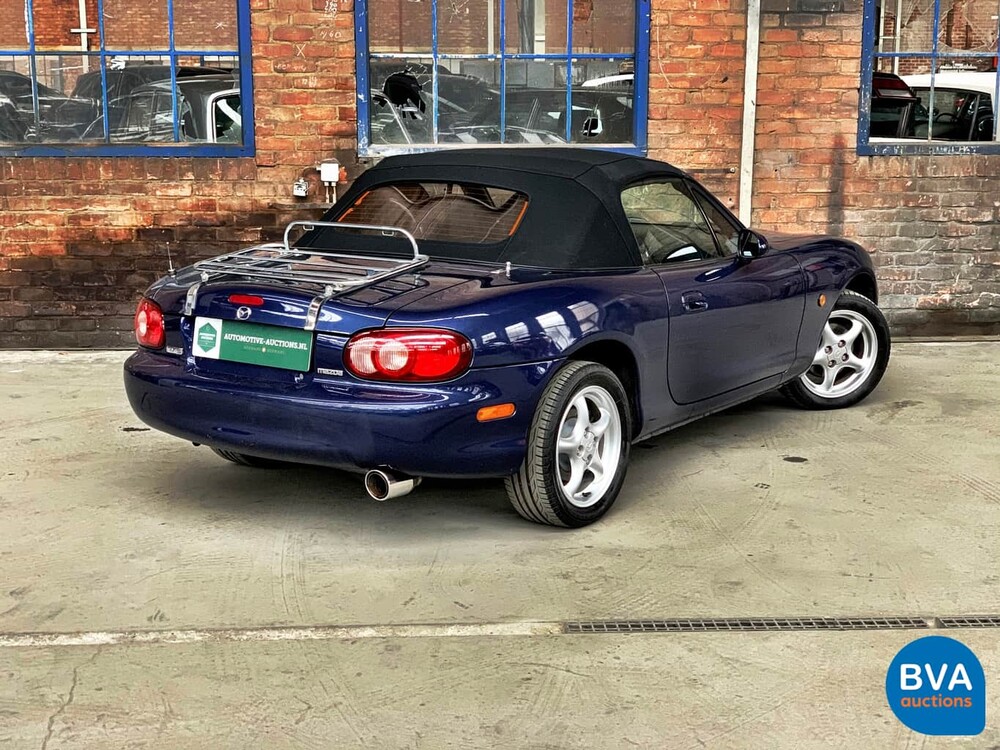 Mazda MX-5 Cabriolet 1.6i Exklusive 110 PS 2003 -Org. NL-, 17-LL-GK.