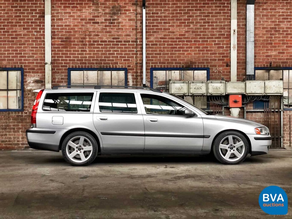 Volvo V70 2.5 R Geartronic 299pk 2004, 09-SV-ZL