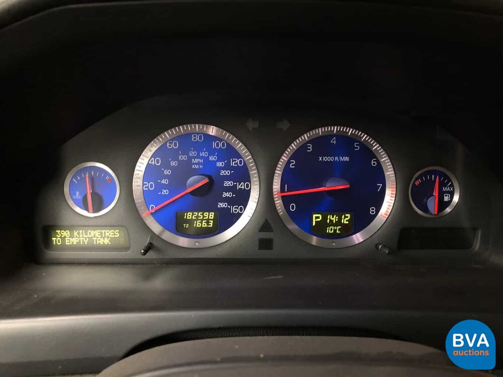 Volvo V70 2.5 R Geartronic 299pk 2004, 09-SV-ZL