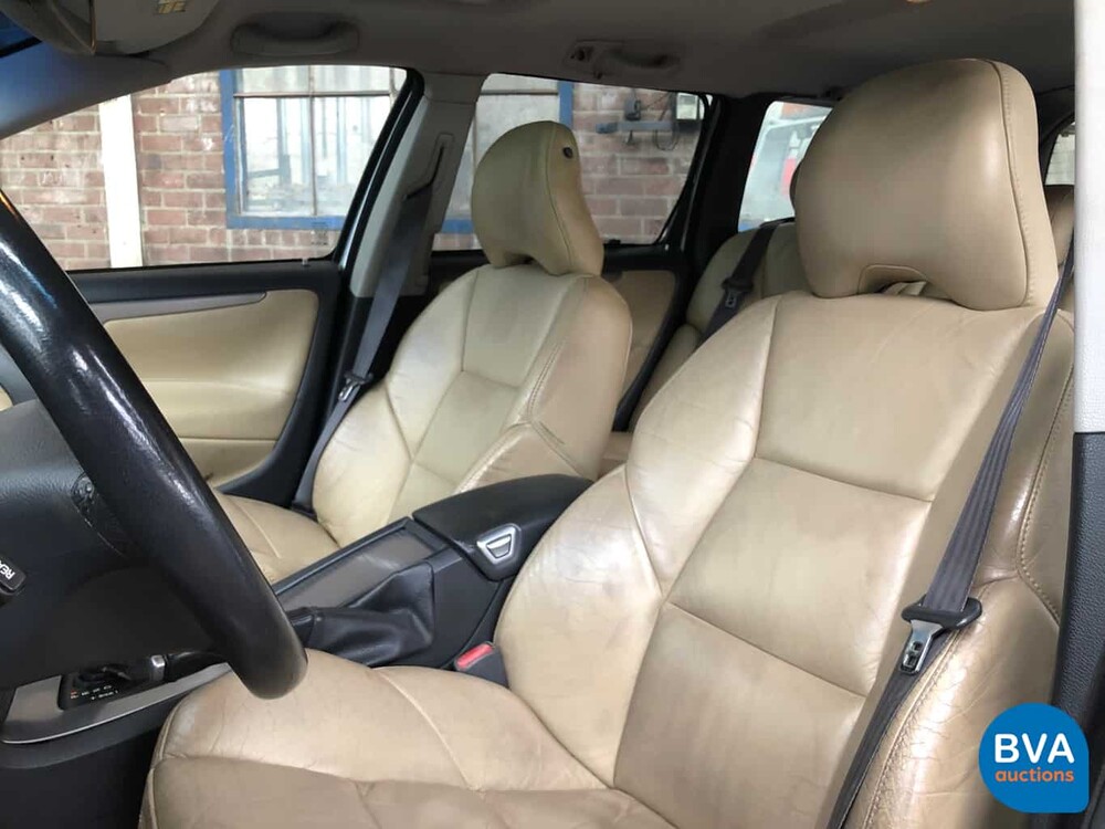 Volvo V70 2.5 R Geartronic 299pk 2004, 09-SV-ZL