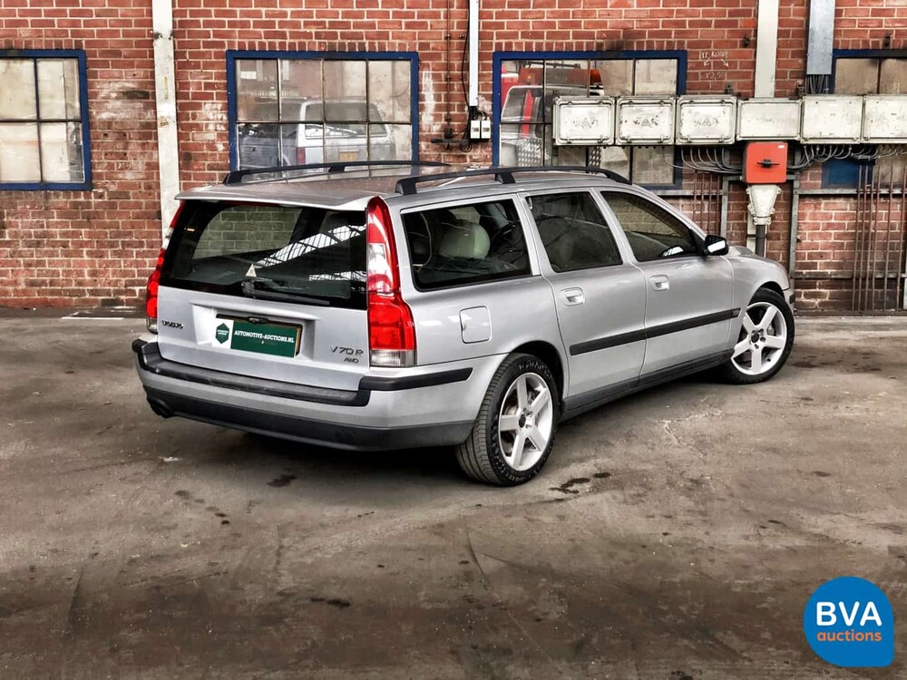 Volvo V70 2.5 R Geartronic 299pk 2004, 09-SV-ZL