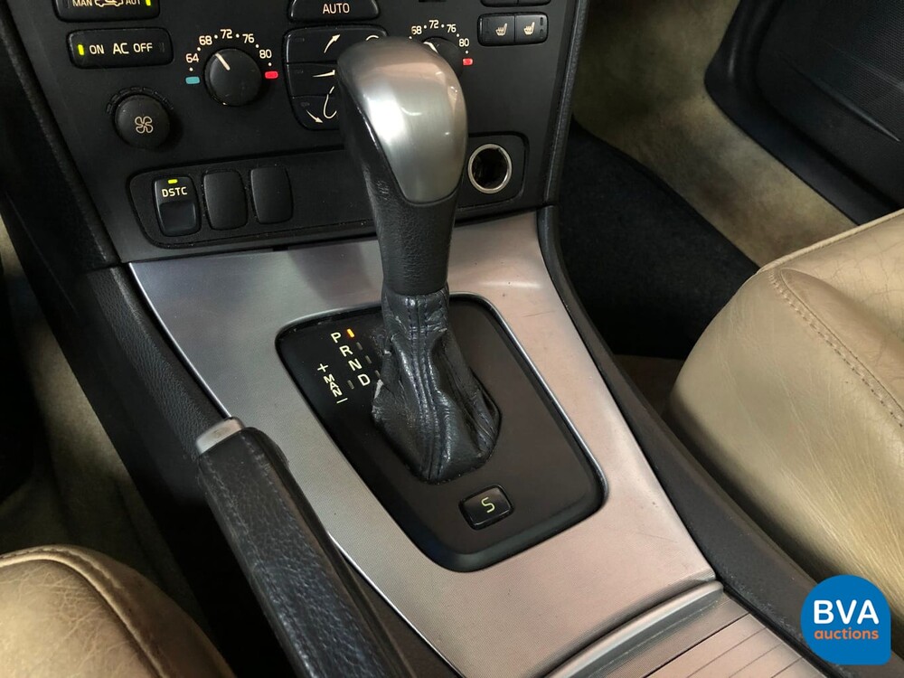 Volvo V70 2.5 R Geartronic 299pk 2004, 09-SV-ZL