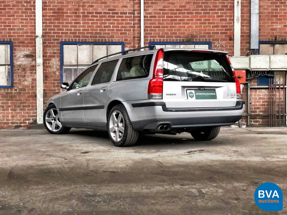 Volvo V70 2.5 R Geartronic 299pk 2004, 09-SV-ZL