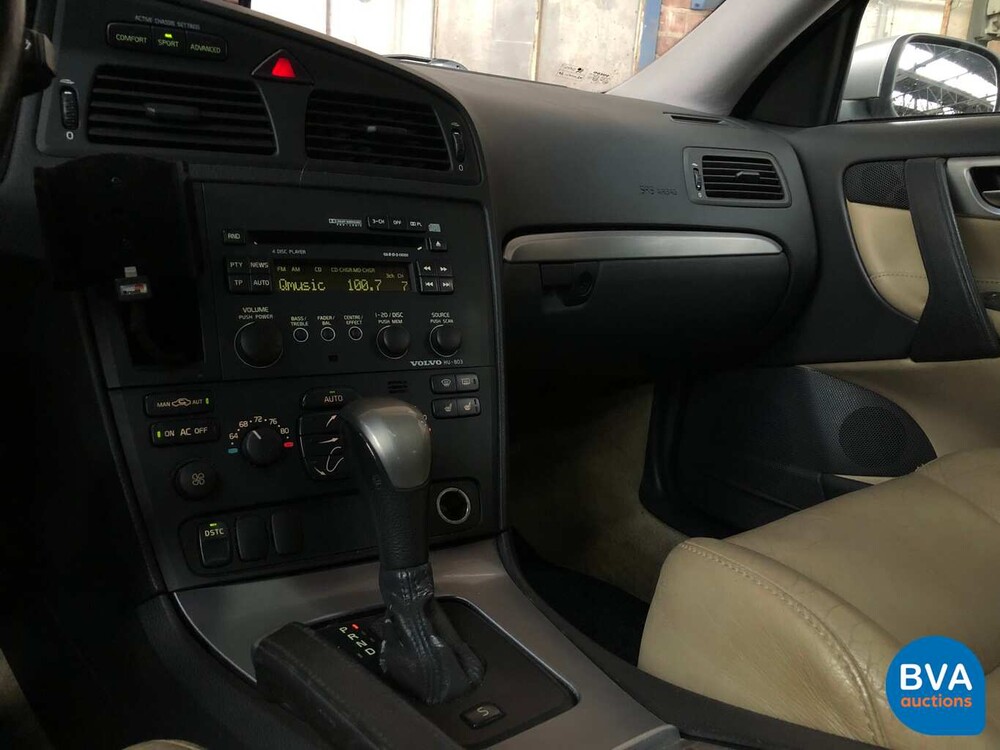 Volvo V70 2.5 R Geartronic 299pk 2004, 09-SV-ZL