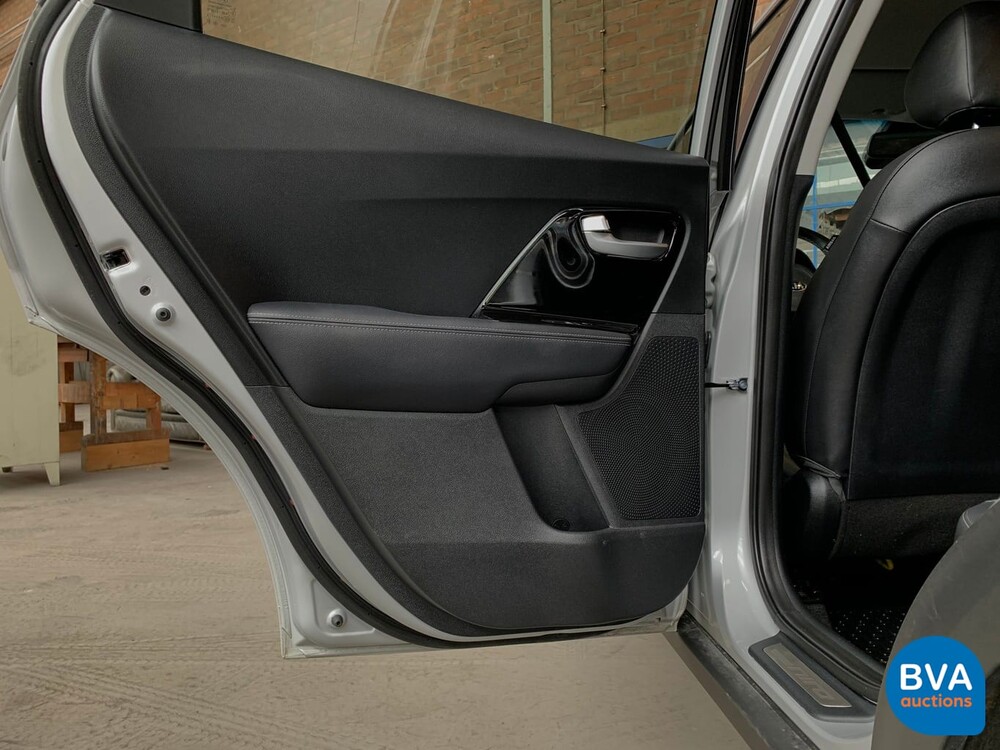 Kia Niro 1.6 GDi Hybrid First Edition 105hp 2016, K-111-SJ.