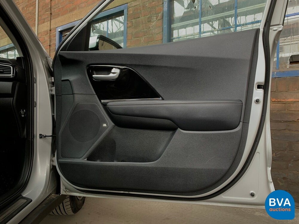 Kia Niro 1.6 GDi Hybrid First Edition 105hp 2016, K-111-SJ.